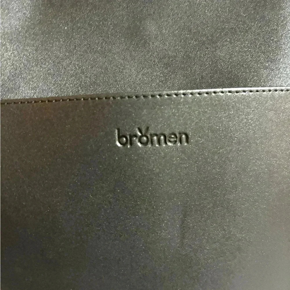 Bromen black leather crossbody handbag